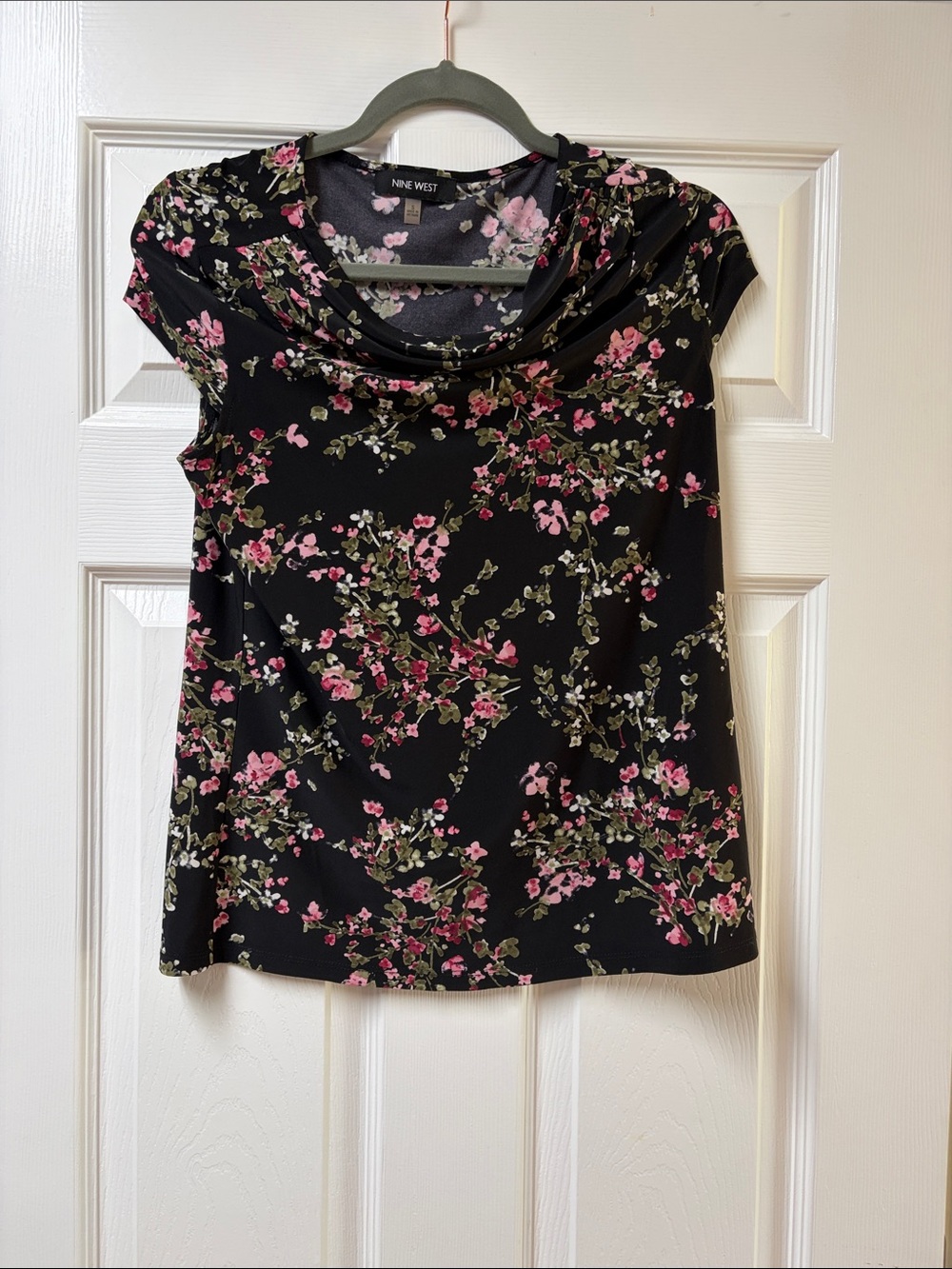 Nine West Black Floral Cowl Neck Short Sleeve Top